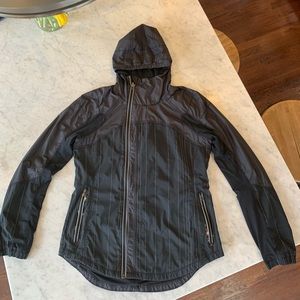 Lululemon size 10 running jacket/ windbreaker
